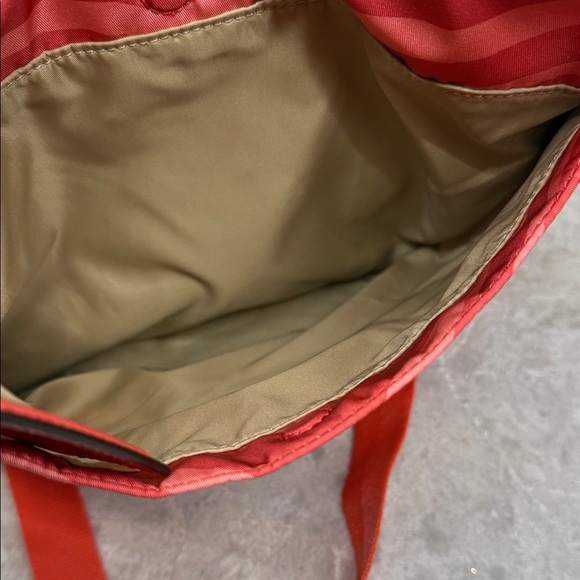 Coach Vibrant Red Zebra Crossbody Bag. 9.5 x 9 in - Picture 6 of 8